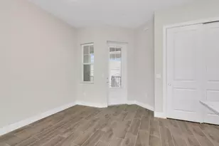 268 Indies Dr E, Naples, FL 34114 - Photo 18