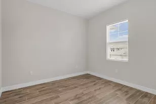 268 Indies Dr E, Naples, FL 34114 - Photo 12