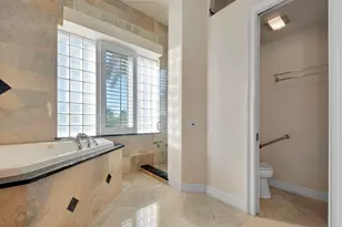 28 W Pelican St, Naples, FL 34113 - Photo 22