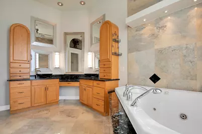 28 W Pelican Street, Naples, FL 34113 - Photo 20