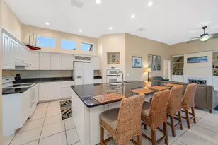 934 Marble Dr, Naples, FL 34104 - Photo 10