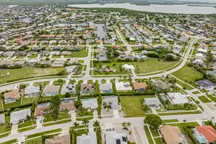 205 Sand Hill St, Marco Island, FL 34145 - Photo 36