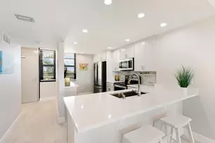 380 Seaview Ct, Marco Island, FL 34145 - Photo 14