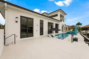 661 Amber Dr, Marco Island, FL 34145 - Photo 18