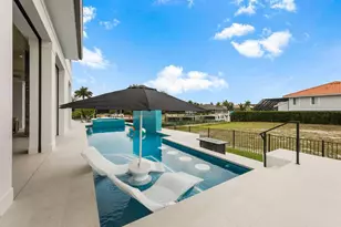 661 Amber Dr, Marco Island, FL 34145 - Photo 16