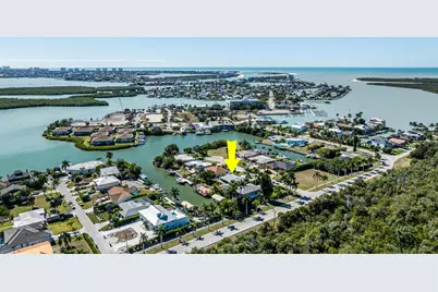 403 Grenada Avenue, Naples, FL 34113 - Photo 4