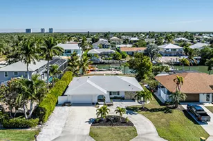 403 Grenada Ave, Naples, FL 34113 - Photo 4