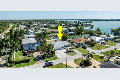 403 Grenada Avenue, Naples, FL 34113 - Photo 28