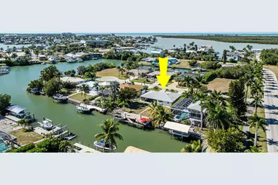 403 Grenada Avenue, Naples, FL 34113 - Photo 2