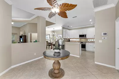 104 Glen Eagle Circle, Naples, FL 34104 - Photo 10