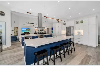 829 Bluebonnet Court, Marco Island, FL 34145 - Photo 10