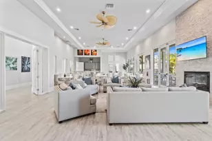 196 Indies Dr E, Naples, FL 34114 - Photo 32