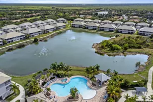 196 Indies Dr E, Naples, FL 34114 - Photo 2