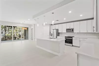 196 Indies Drive E #101, Naples, FL 34114 - Photo 4