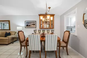 200 Valley Stream Dr, Naples, FL 34113 - Photo 12