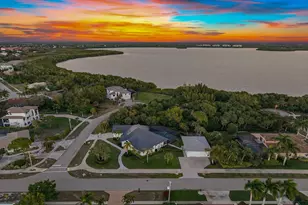 535 Inlet Dr, Marco Island, FL 34145 - Photo 48