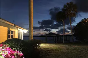 410 Cristobal St, Naples, FL 34113 - Photo 32