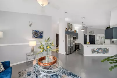 220 37th Avenue NE, Naples, FL 34120 - Photo 4