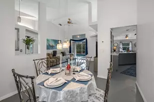 220 37th Ave NE, Naples, FL 34120 - Photo 18