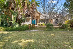60 Brampton Ln, Naples, FL 34104 - Photo 2