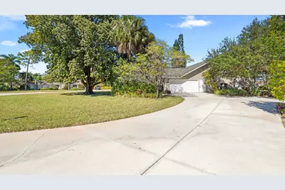 60 Brampton Ln, Naples, FL 34104 - Photo 38