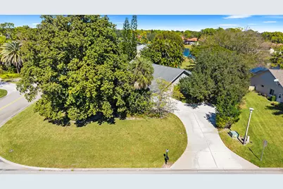 60 Brampton Ln, Naples, FL 34104 - Photo 52