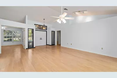 60 Brampton Ln, Naples, FL 34104 - Photo 4