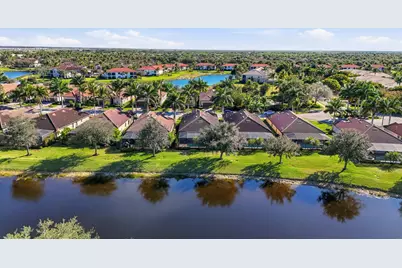 3022 Aviamar Circle, Naples, FL 34114 - Photo 32