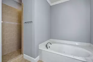 9057 Cherry Oaks, Naples, FL 34114 - Photo 14