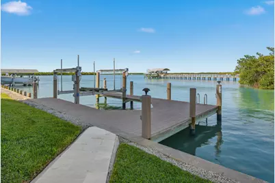 105 W Pago Pago Drive, Naples, FL 34113 - Photo 54