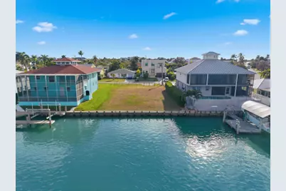 107 W Pago Pago Drive #ISLES OF CAPRI NO 2, Naples, FL 34113 - Photo 16