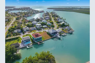 107 W Pago Pago Drive #ISLES OF CAPRI NO 2, Naples, FL 34113 - Photo 12