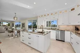 132 E Hilo St, Naples, FL 34113 - Photo 14