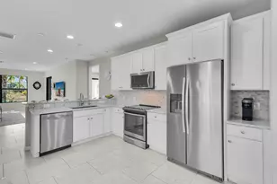 1574 Oceania Dr S, Naples, FL 34113 - Photo 6