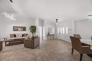 2529 Kings Lake Blvd, Naples, FL 34112 - Photo 6