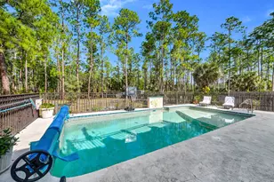 4105 2nd Ave NE, Naples, FL 34120 - Photo 2