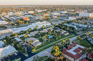 791 W Elkcam Cir, Marco Island, FL 34145 - Photo 24