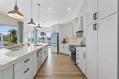 829 Wintergreen Court, Marco Island, FL 34145 - Photo 18