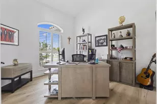 829 Wintergreen Ct, Marco Island, FL 34145 - Photo 32