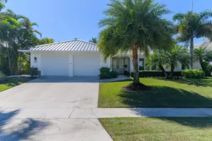 1782 Hummingbird Ct, Marco Island, FL 34145 - Photo 2