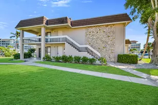 881 Panama Ct, Marco Island, FL 34145 - Photo 30