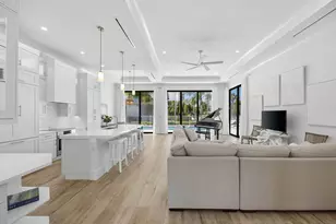 740 Seagrape Dr, Marco Island, FL 34145 - Photo 8