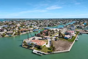 1231 Redwood Ct, Marco Island, FL 34145 - Photo 14