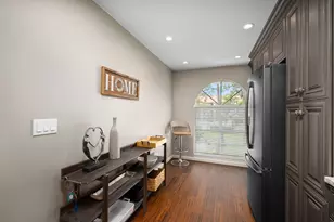 259 Deerwood Cir, Naples, FL 34113 - Photo 8