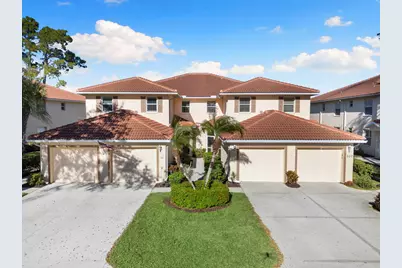 500 Robin Hood Circle #201, Naples, FL 34104 - Photo 2