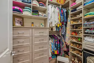 2730 Aviamar Cir, Naples, FL 34114 - Photo 12