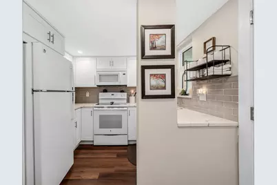 87 N Collier Boulevard #J15, Marco Island, FL 34145 - Photo 8