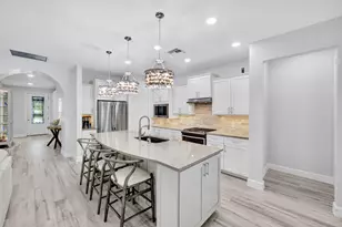 7460 Blackberry Dr, Naples, FL 34114 - Photo 10