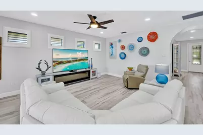 7460 Blackberry Drive, Naples, FL 34114 - Photo 8