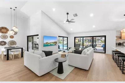 625 Dorando Court, Marco Island, FL 34145 - Photo 2